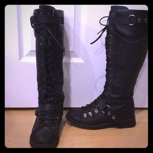 Black knee high combat boots, excellent condition
